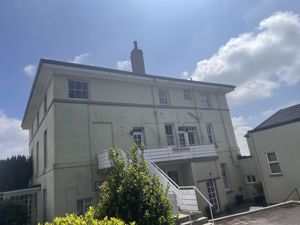 Wadham Close